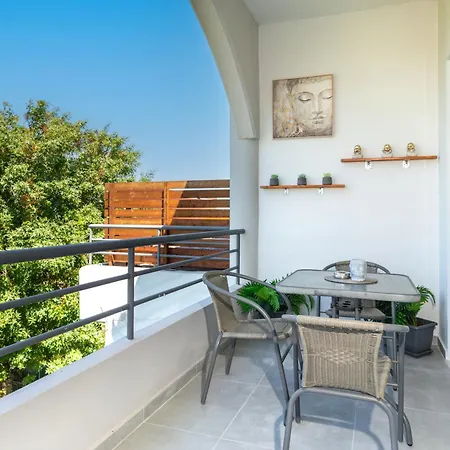 Marvinas Seaside Apartments, Gaia & Hydor Jacuzzi Apartamento *